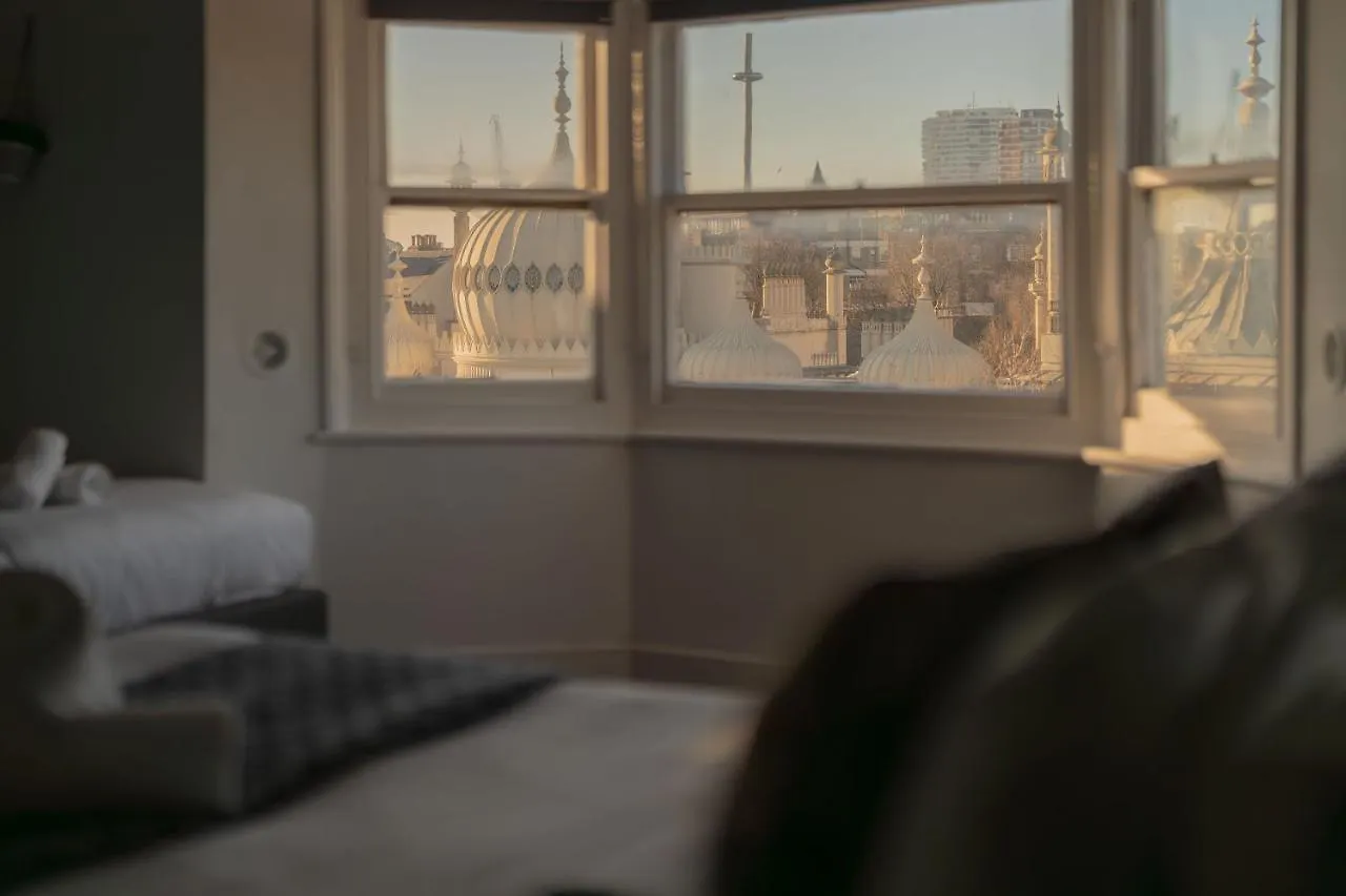 Large Apartment, Free Parking, Sleeps 10, For Contractors, Families Overlooking Royal Pavilion Brighton United Kingdom